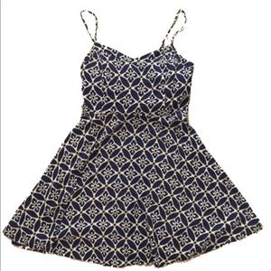 Wide skirt navy dress